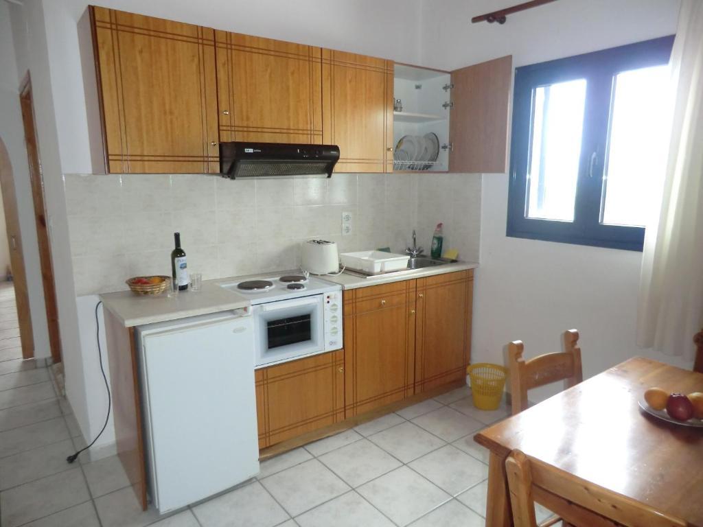 Flisvos Apartments Frangokásztelo Kültér fotó